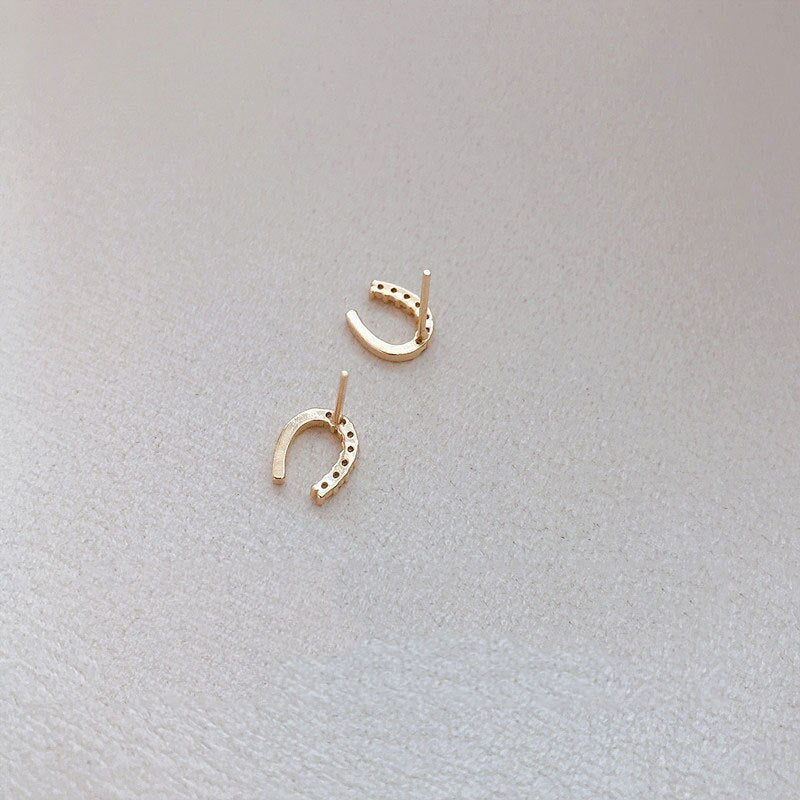 Boucles d'oreilles Fer à Cheval en Argent et Zircon – Image 4