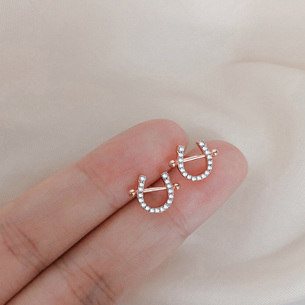 Boucles d'oreilles clou Fer à Cheval – Image 5